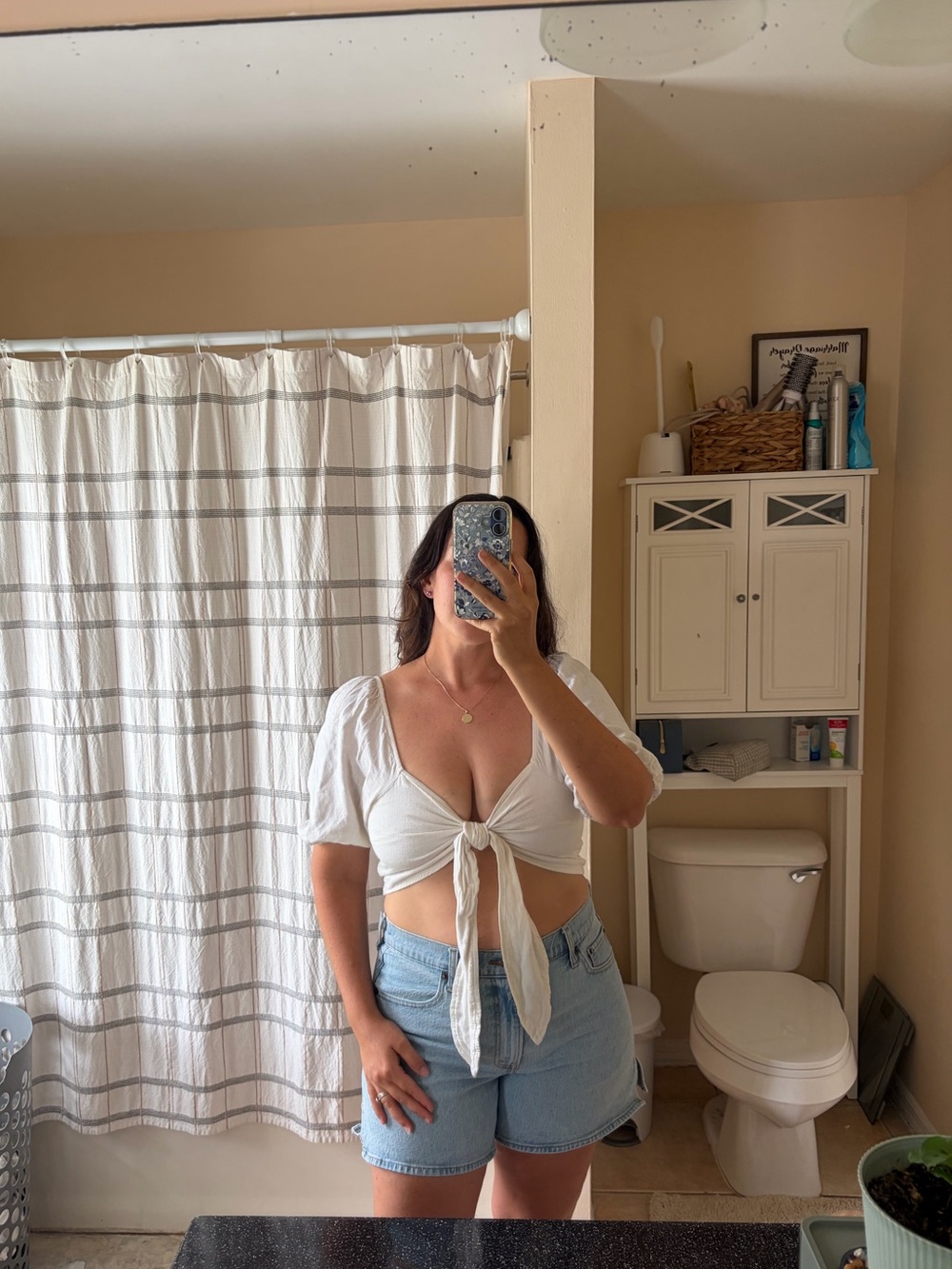 Abercrombie & Fitch White Tie-Front Crop Top